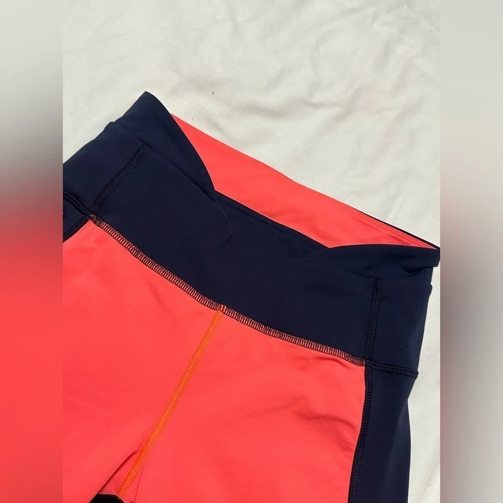 Lululemon Pump It Up Pant *small stain*